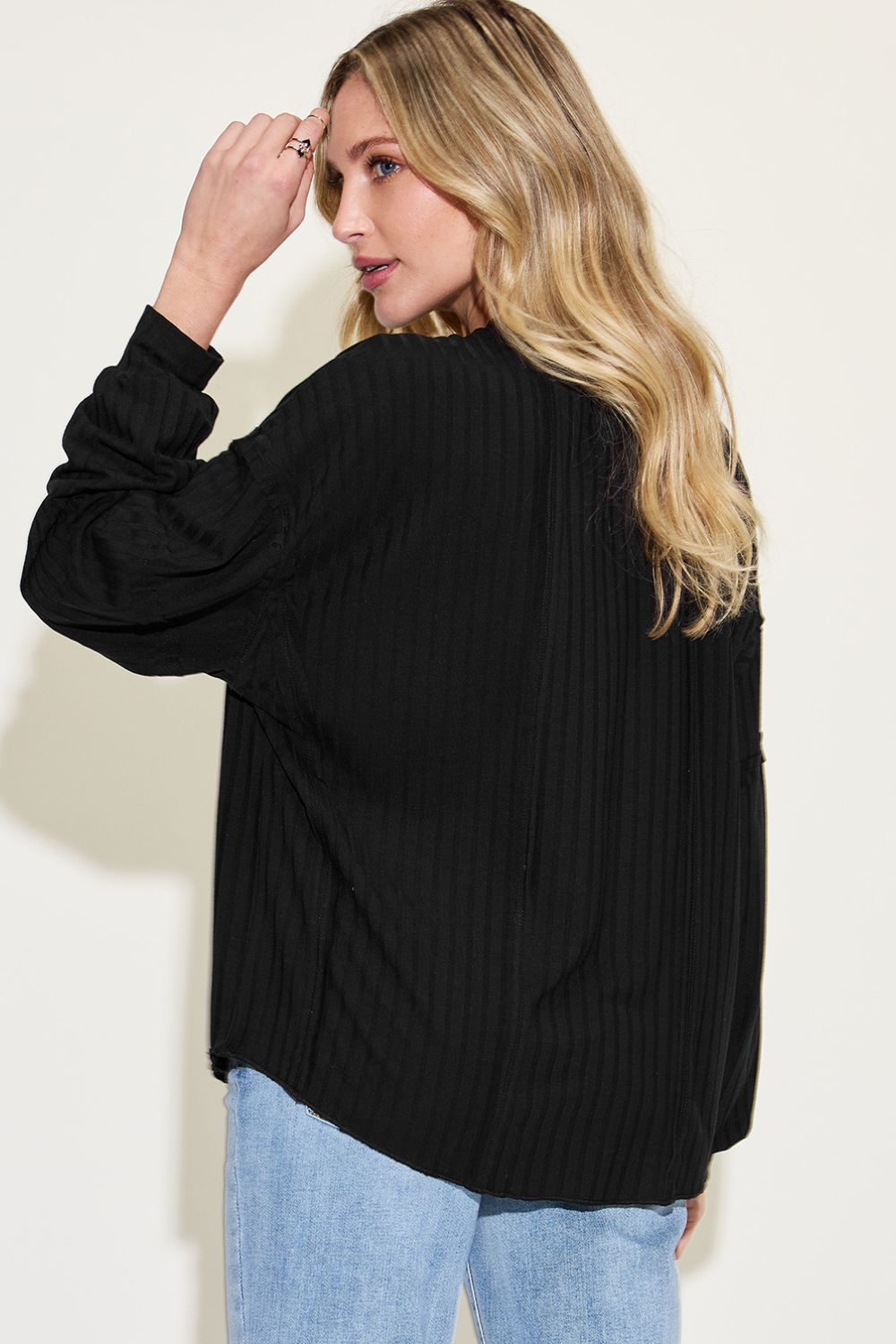 Basic Bae Full Size Ribbed Round Neck Long Sleeve T-Shirt Basic Bae Full Size Ribbed Round Neck Long Sleeve T-Shirt